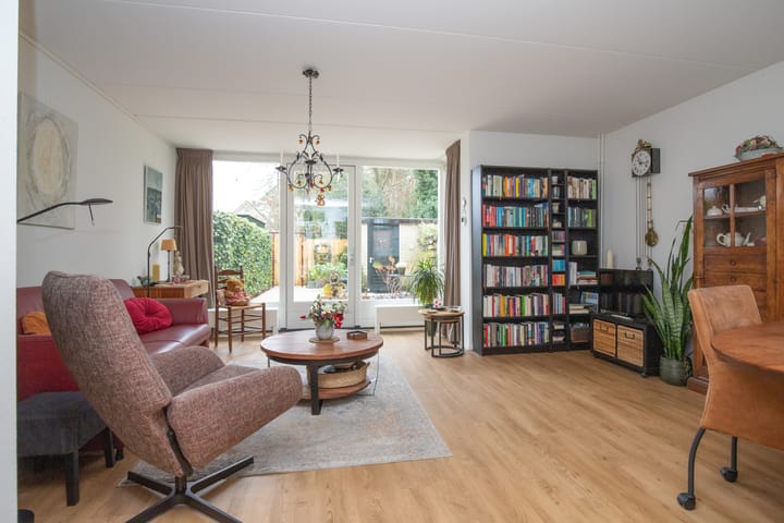 Foto 11 van Distelvinklaan 31