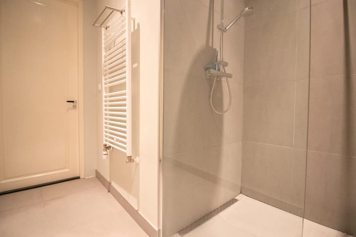 Foto 17 van Vrolikstraat 296-1