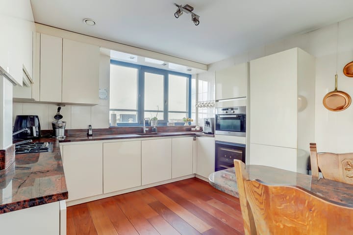 Photo 23 of Tramstraat 326