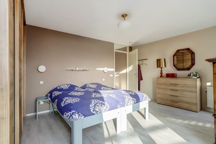 Photo 37 of Tramstraat 326