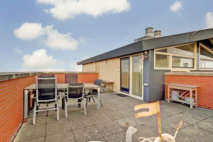 Photo 48 of Tramstraat 326