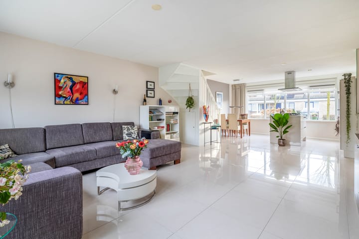 Foto 2 van Standvoetbeker 1