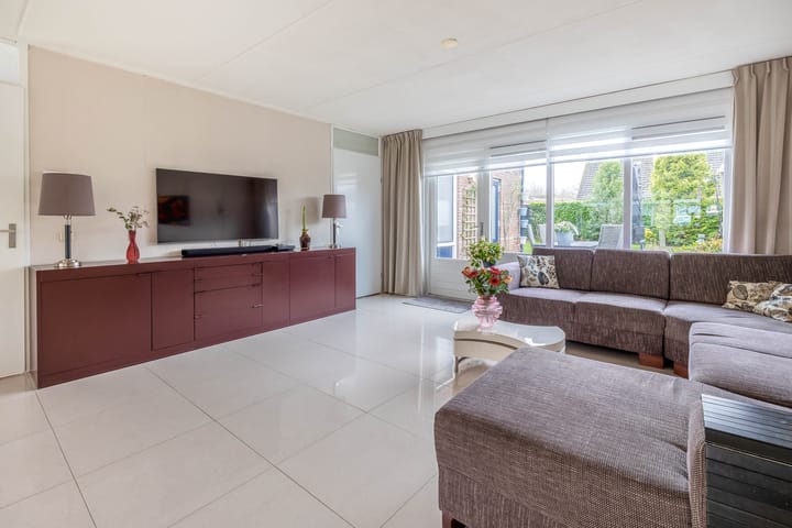 Foto 12 van Standvoetbeker 1