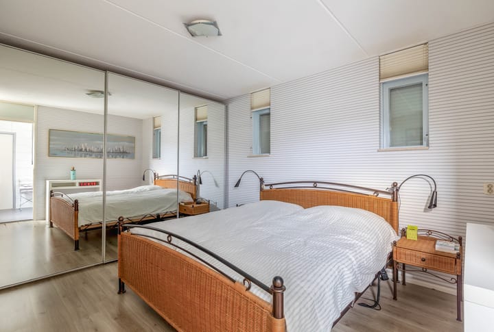 Foto 19 van Standvoetbeker 1