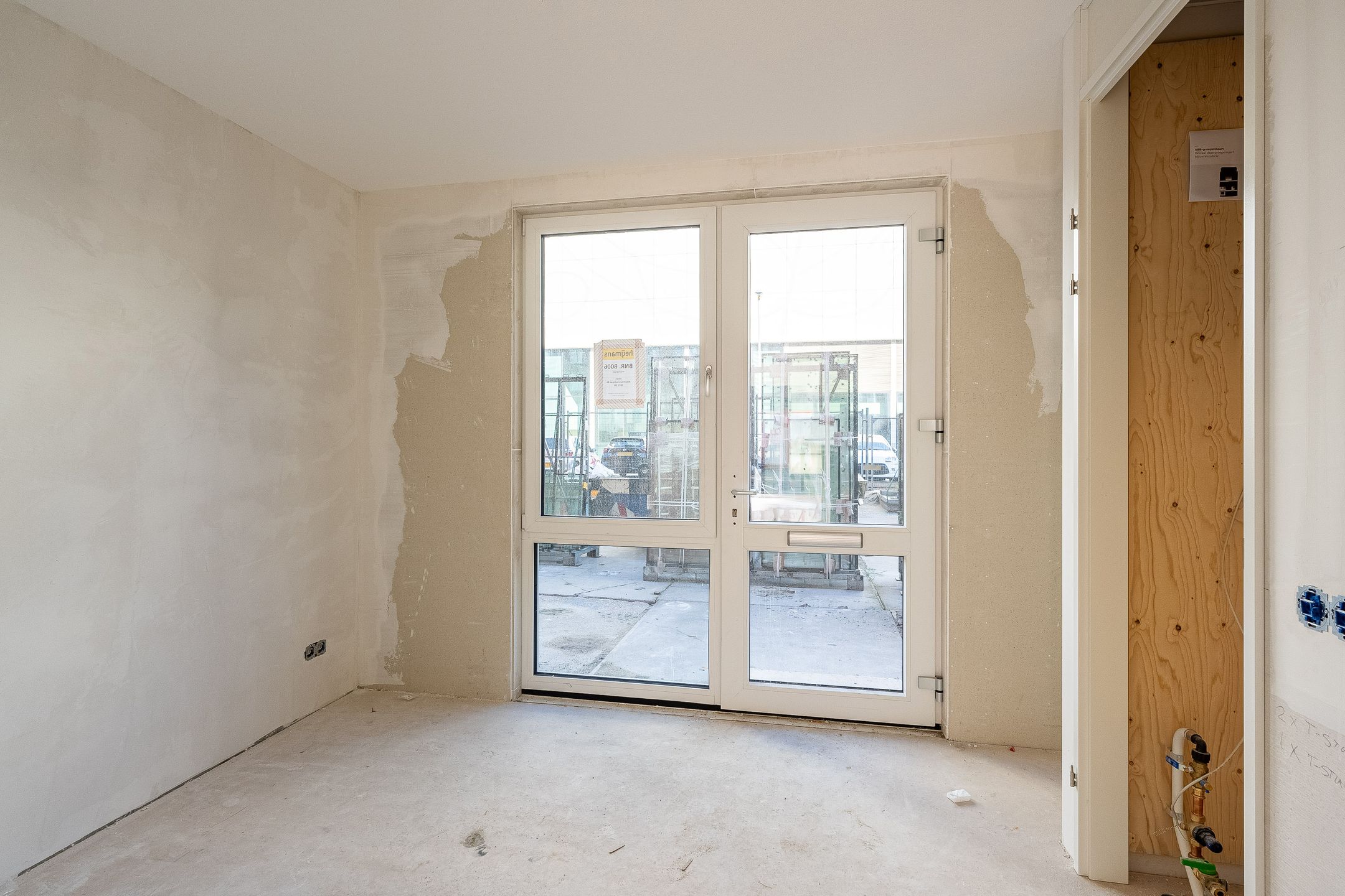 Foto 9 van Albertina Sisulupad 92