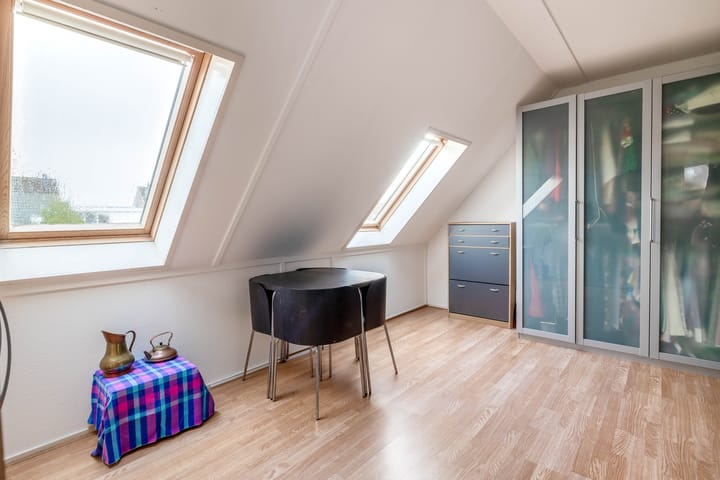 Foto 32 van Standvoetbeker 1