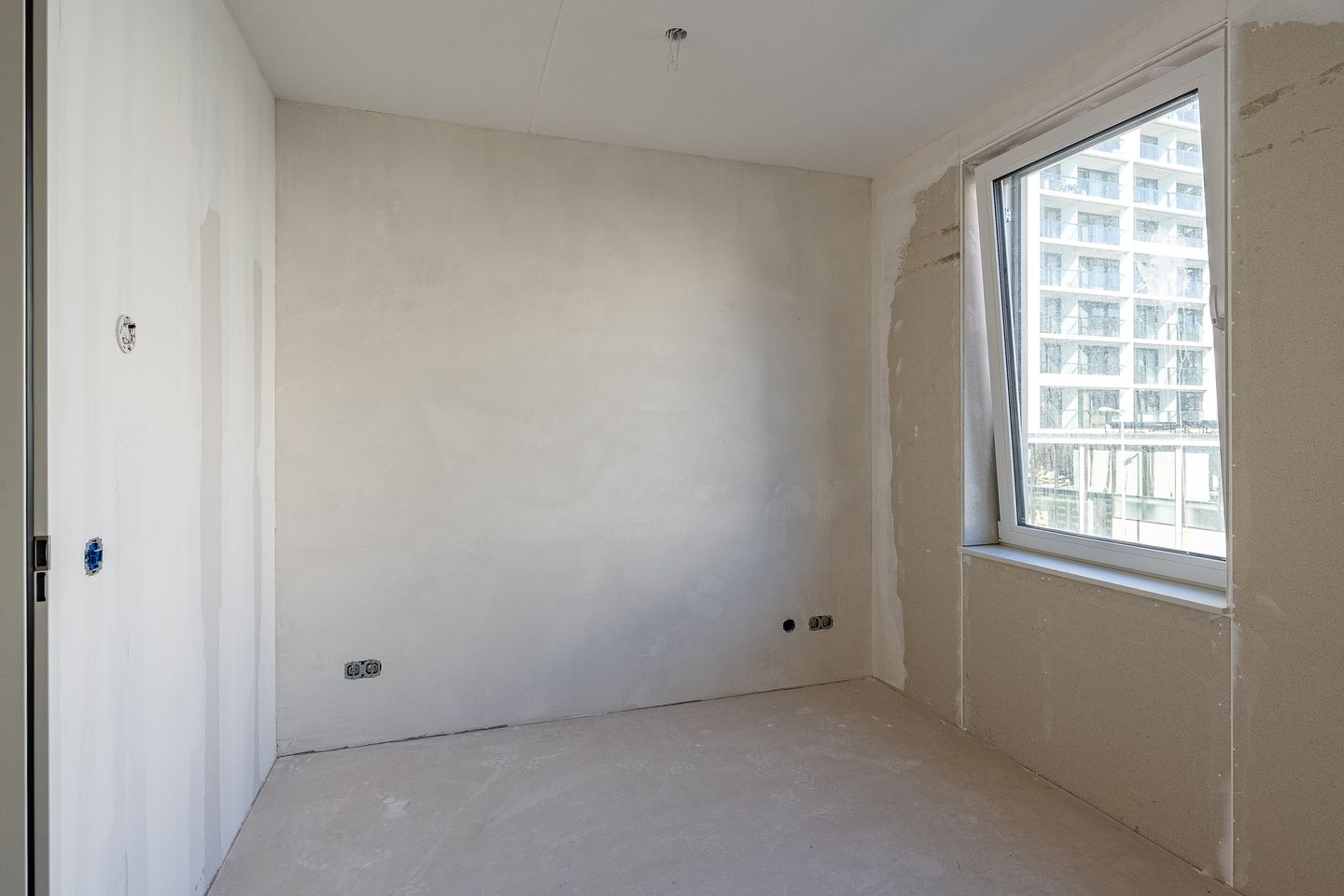 Foto 19 van Albertina Sisulupad 92