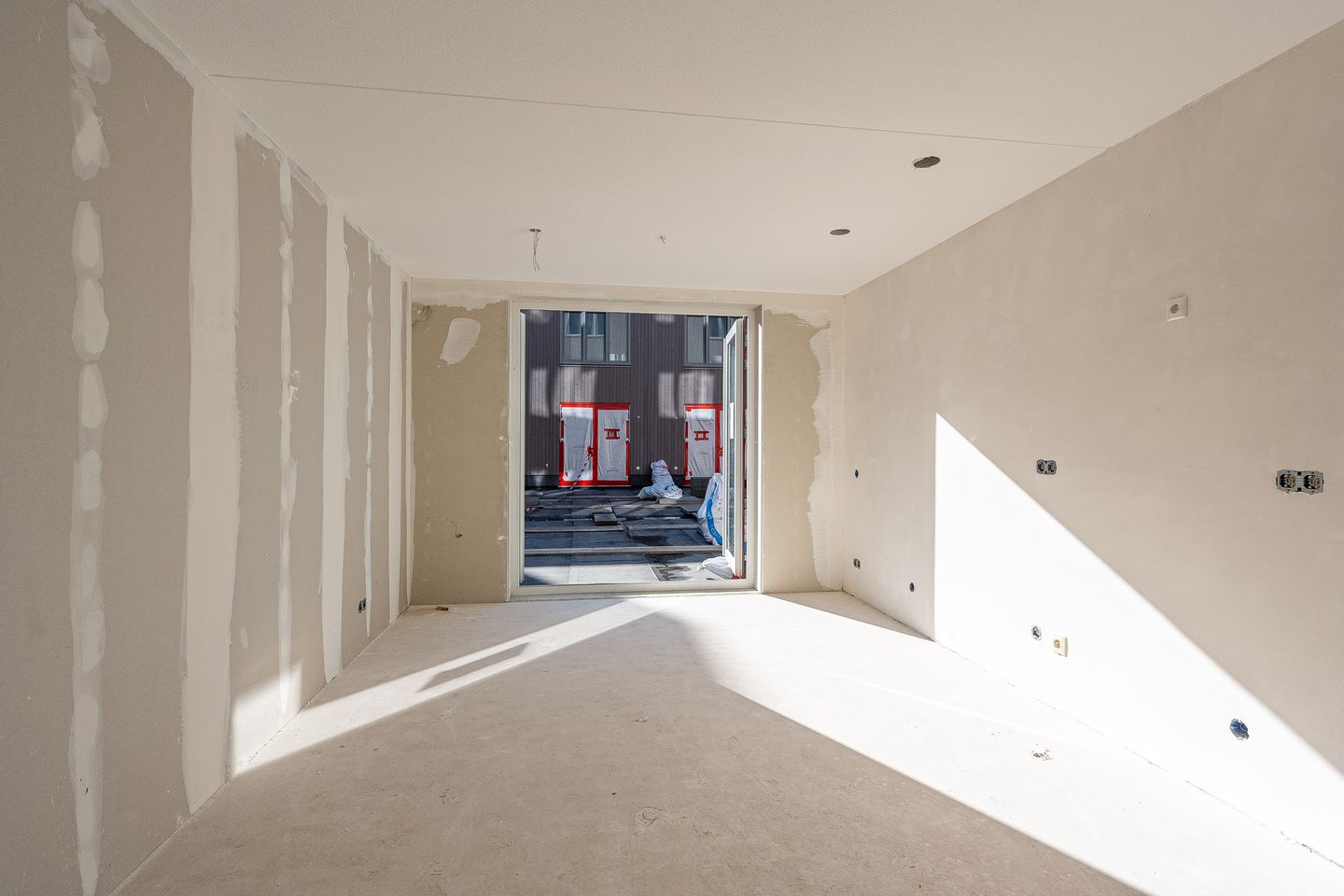 Foto 35 van Albertina Sisulupad 92