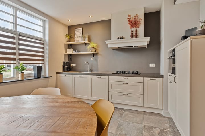 Foto 8 van Ringovenstraat 19