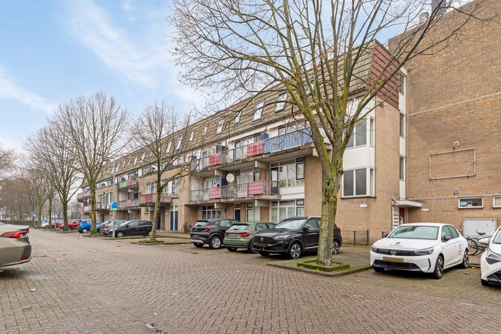 Bekijk foto 1 van Veemarktstraat 103