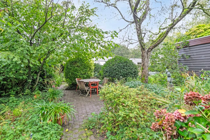 Foto 35 van Leeuwerikstraat 26