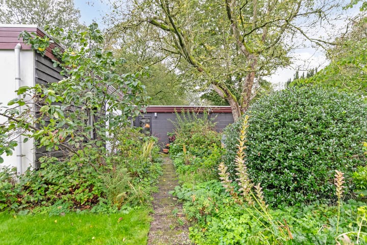 Foto 39 van Leeuwerikstraat 26