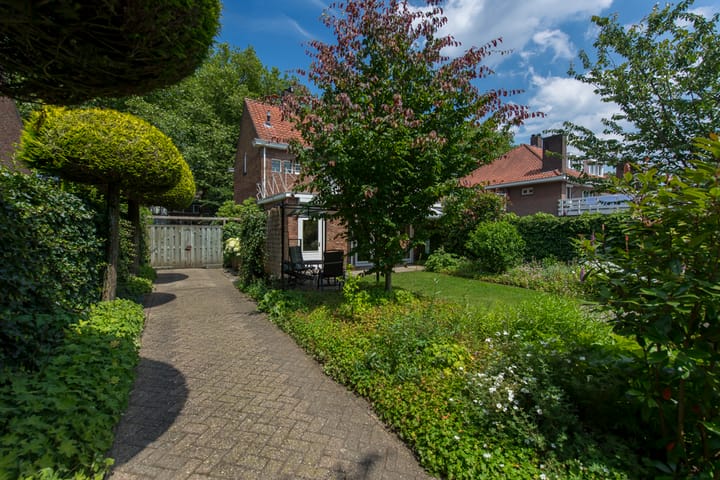 Photo 30 of Bredaseweg 350