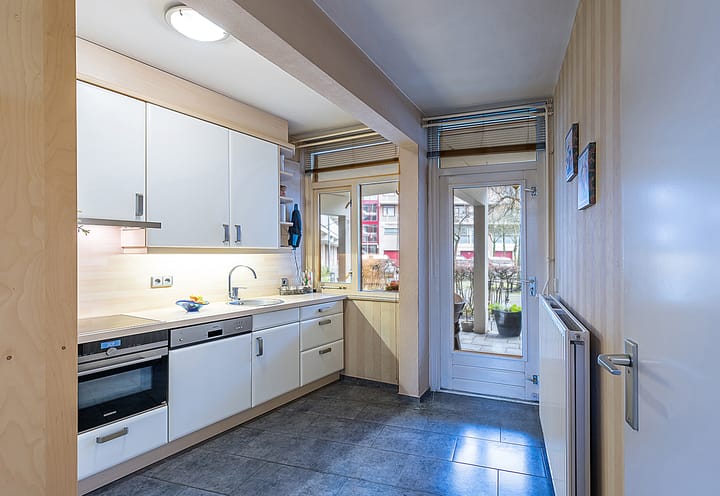 Photo 8 of Zeswegenlaan 185