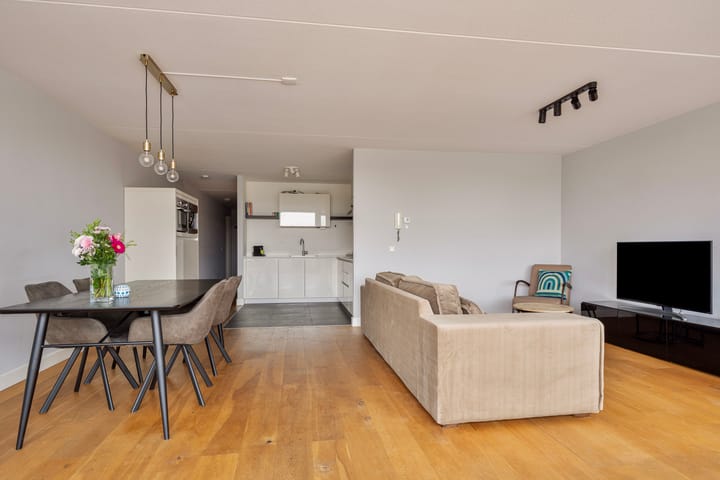 Foto 13 van Buikslotermeerplein 87