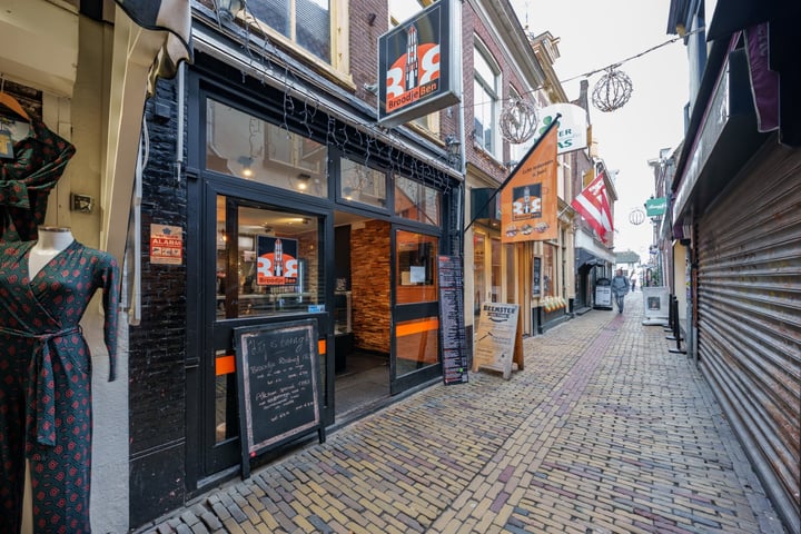 View photo of Magdalenenstraat 10