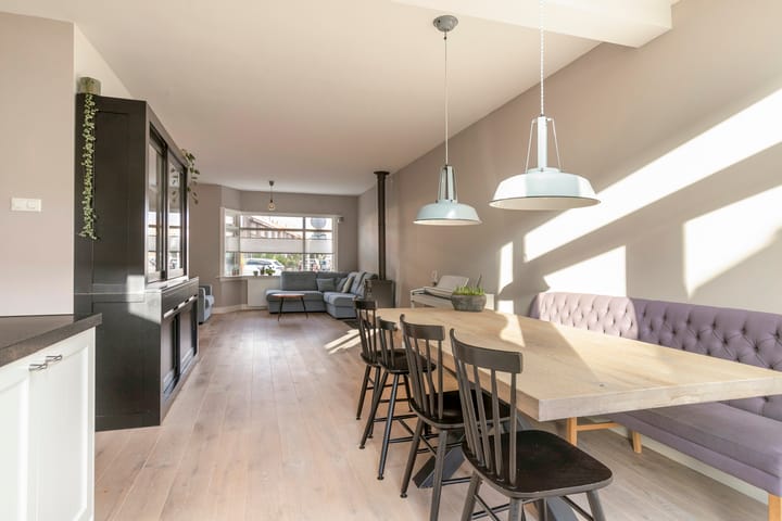 Foto 8 van Van Boetzelaerstraat 98