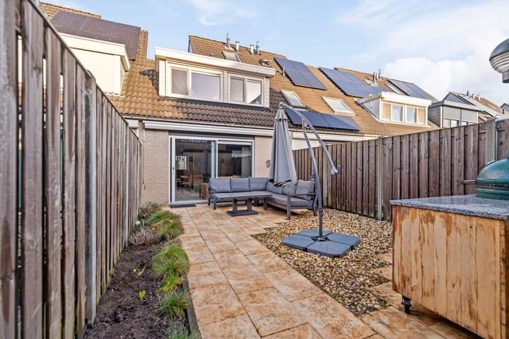 Foto 2 van Haya van Someren-Downerpad 35