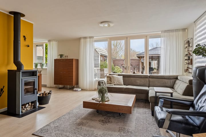 Foto 2 van Dr. Joop den Uylsingel 51