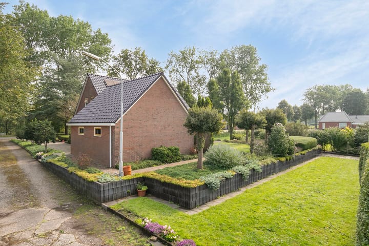 Foto 31 van Engelberterweg 18