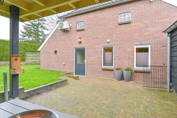 Foto 99 van Schoolstraat 2