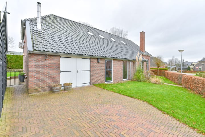 Foto 106 van Schoolstraat 2