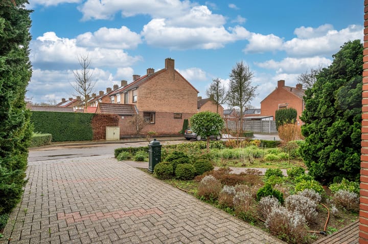 Foto 39 van Dr. Poelsstraat 18