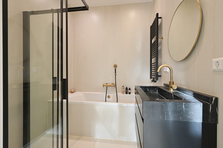 Photo 16 of Cederstraat 32