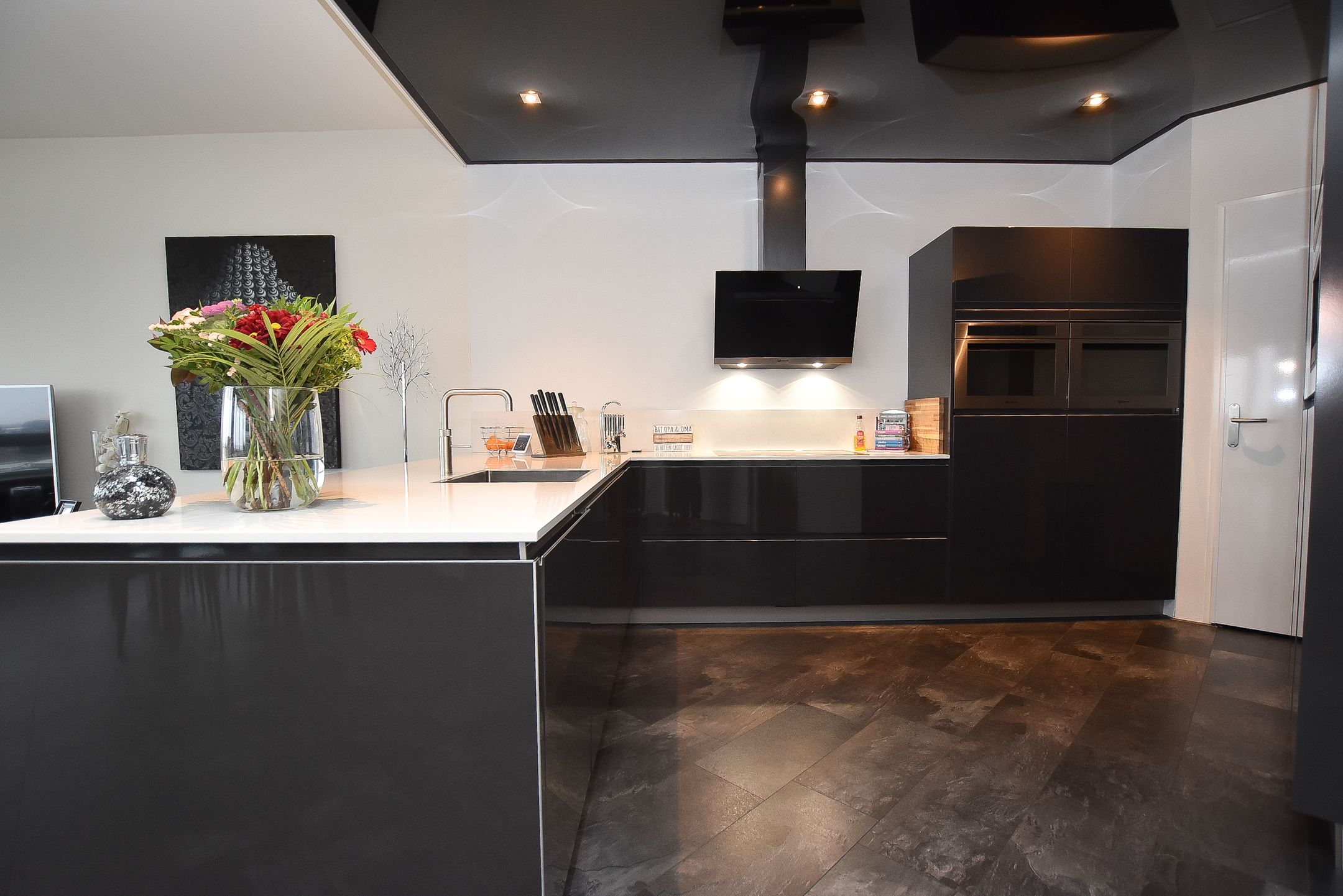 Photo 9 of Lemmerstraat 131