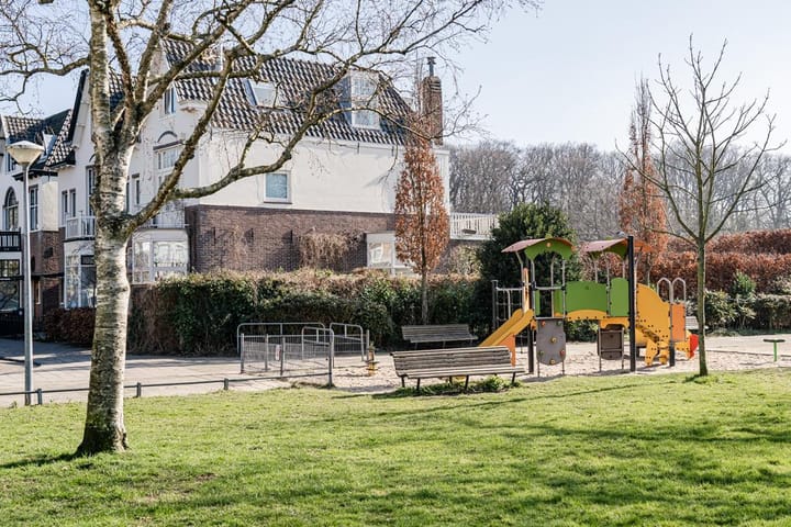 Foto 38 van Van Hogendorpstraat 33