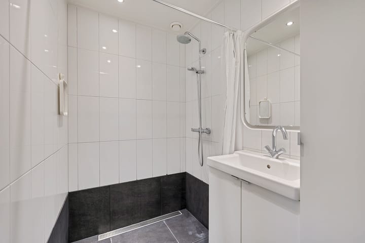 Foto 13 van Valtherweg 4