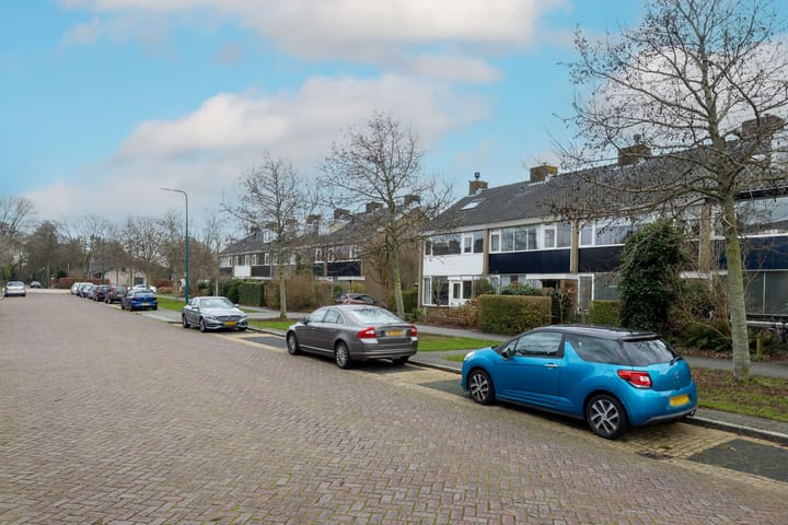 Foto 7 van Vincent van Goghlaan 44