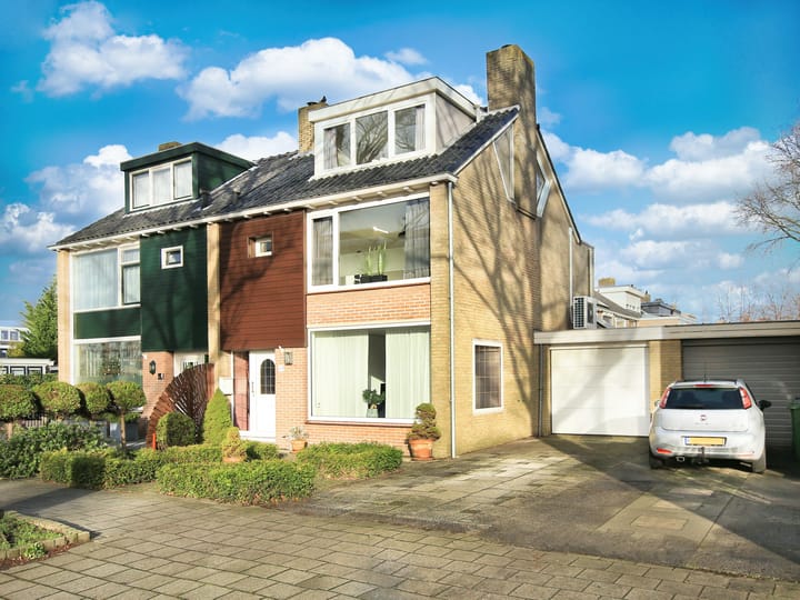 Foto 1 van Zeemanlaan 15