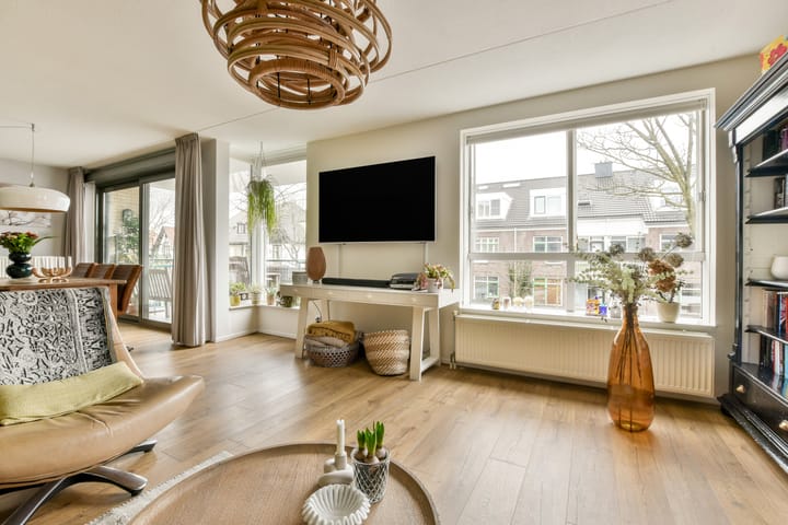 Foto 10 van Brederodestraat 6-D