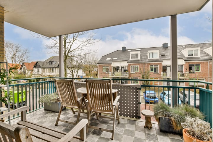 Foto 17 van Brederodestraat 6-D