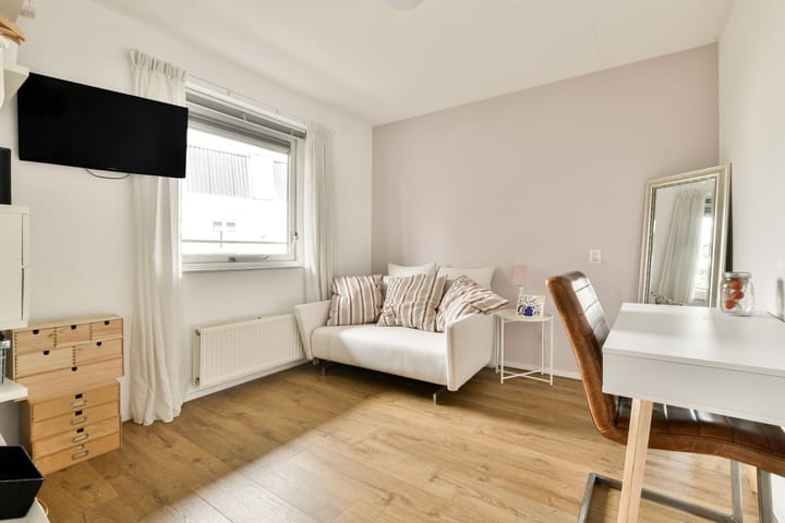 Foto 20 van Brederodestraat 6-D