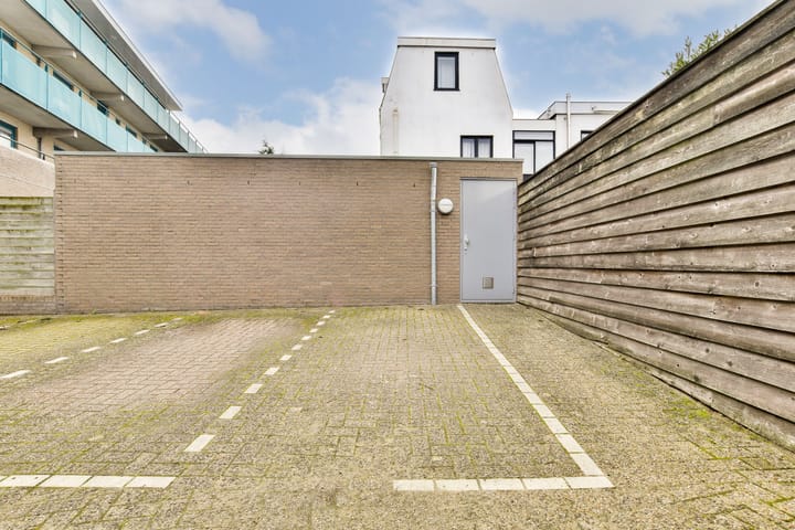 Foto 25 van Brederodestraat 6-D