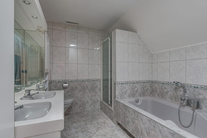 Foto 15 van van Corbachstraat 13