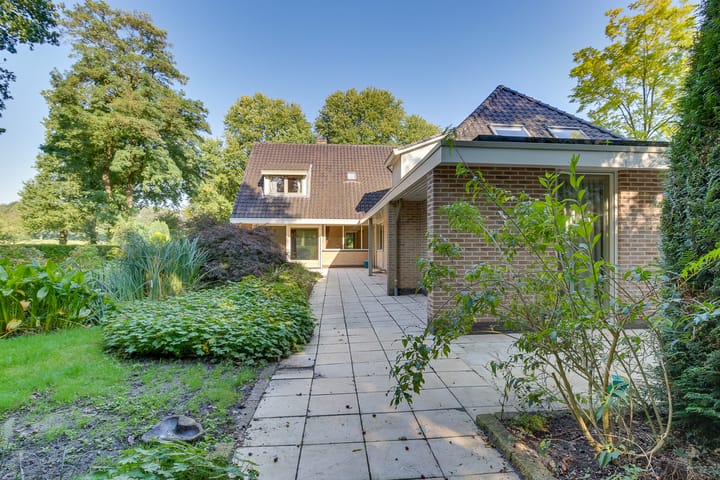 Foto 21 van van Corbachstraat 13