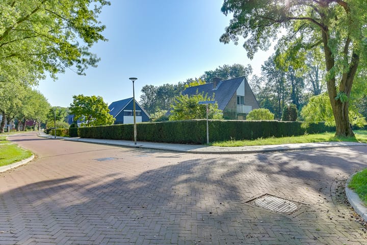 Foto 27 van van Corbachstraat 13