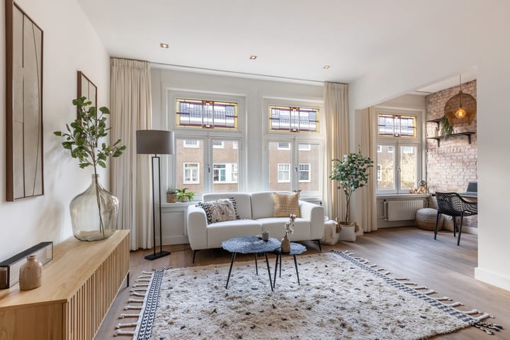 Foto 2 van Woubruggestraat 37-1