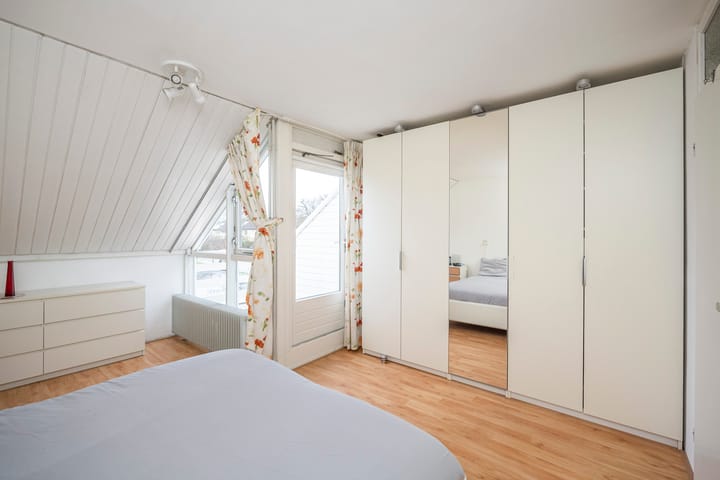 Foto 19 van Zwemmer 3