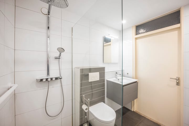 Foto 26 van Zwemmer 3