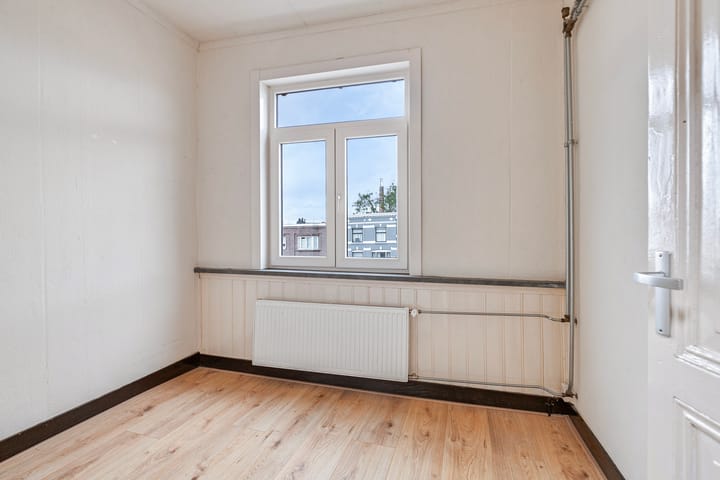 Foto 13 van Teteringenstraat 16-B