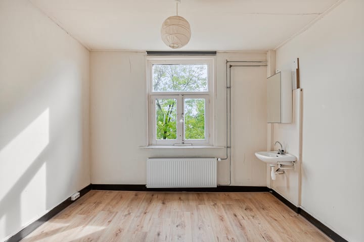 Foto 18 van Teteringenstraat 16-B