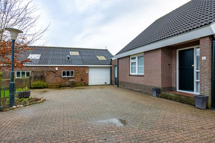 Foto 10 van Wierumerschouwsterweg 4