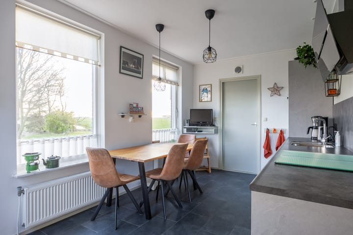 Foto 24 van Wierumerschouwsterweg 4