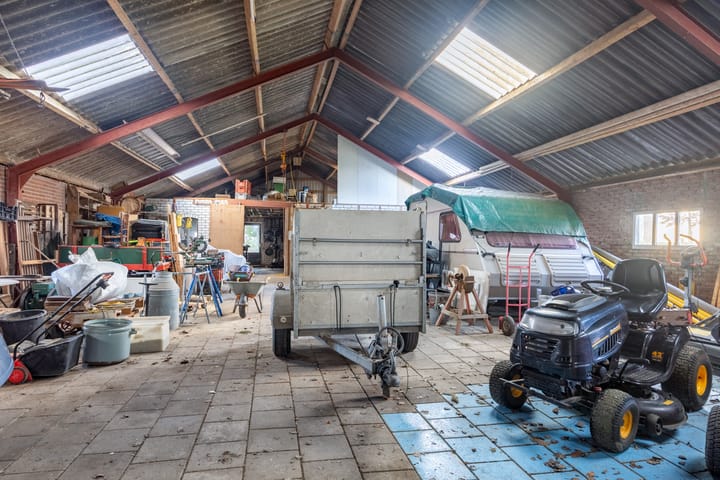 Foto 30 van Wierumerschouwsterweg 4