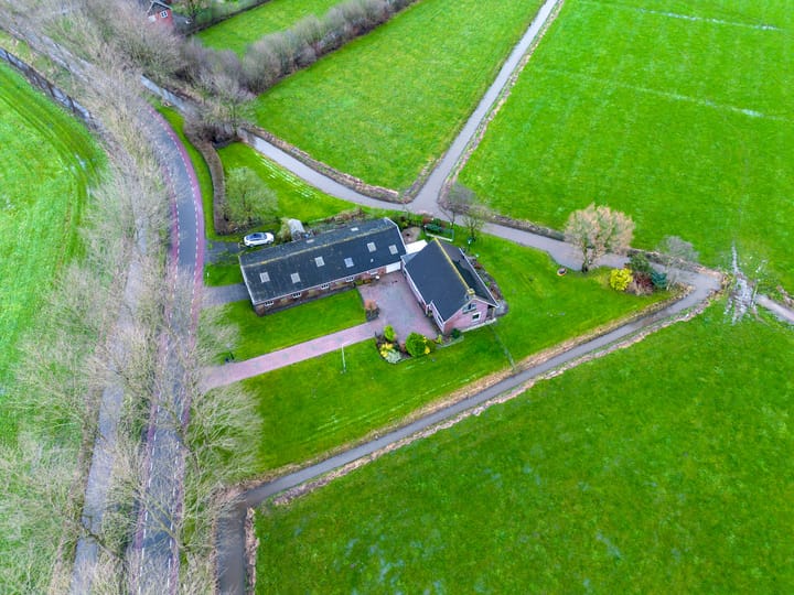 Foto 45 van Wierumerschouwsterweg 4