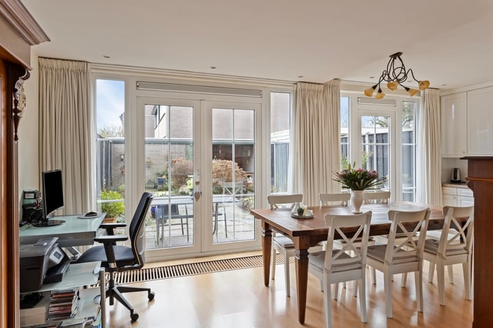 Foto 9 van Malrove 17